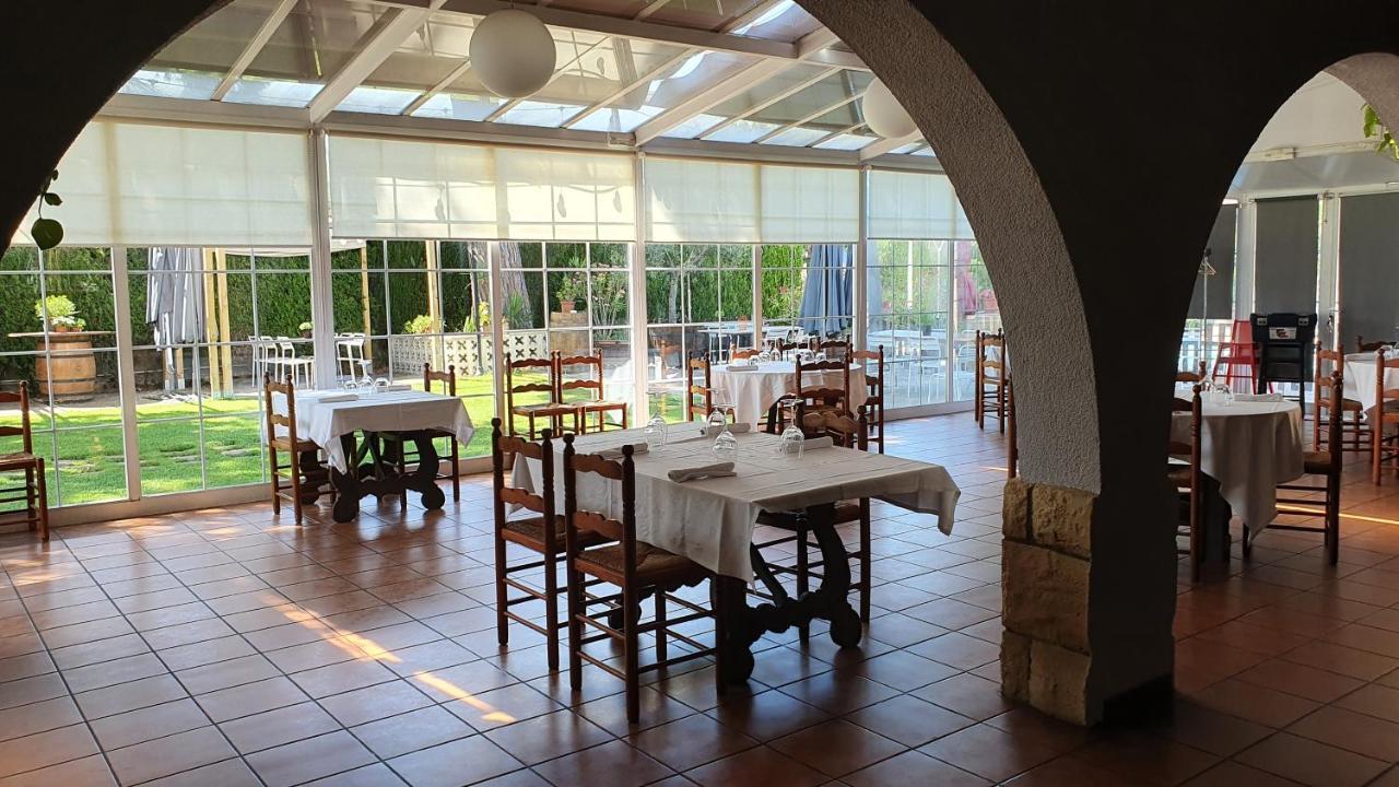 Hotel Restaurant El Bosc Banyeres del Penedes Екстериор снимка