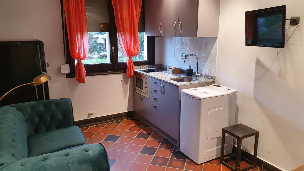 Hotel Restaurant El Bosc Banyeres del Penedes Екстериор снимка