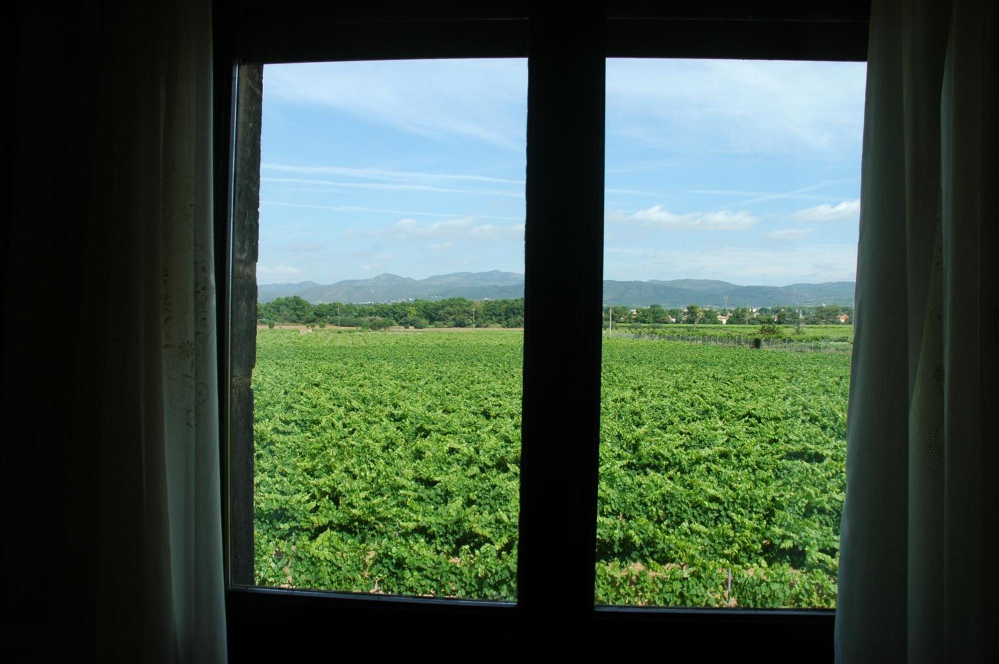 Hotel Restaurant El Bosc Banyeres del Penedes Екстериор снимка