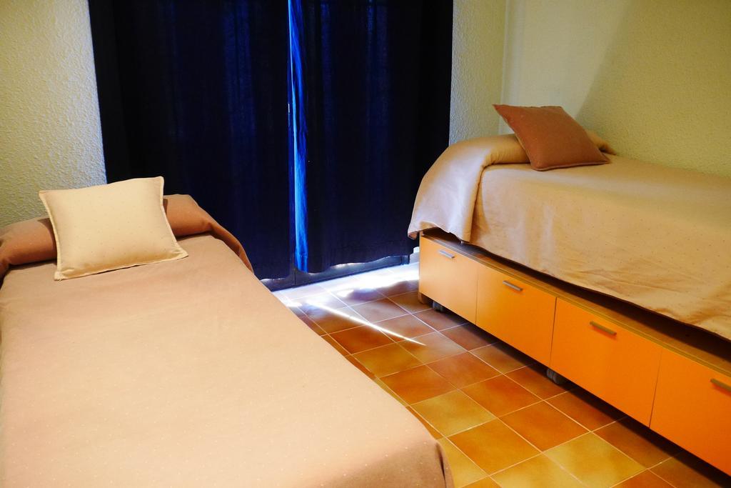 Hotel Restaurant El Bosc Banyeres del Penedes Екстериор снимка