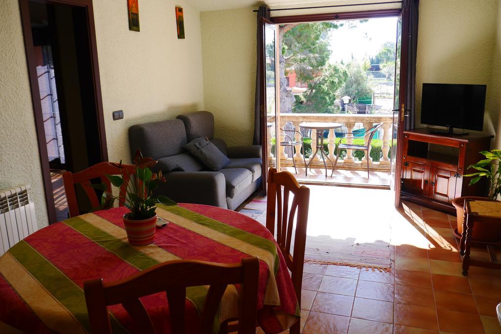 Hotel Restaurant El Bosc Banyeres del Penedes Екстериор снимка